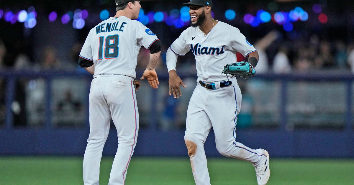 Cooper’s 3-run HR highlights a 5-operate 8th inning as Marlins beat Pirates 6-4 Cooper’s 3-run HR highlights a 5-operate 8th inning as Marlins beat Pirates 6-4