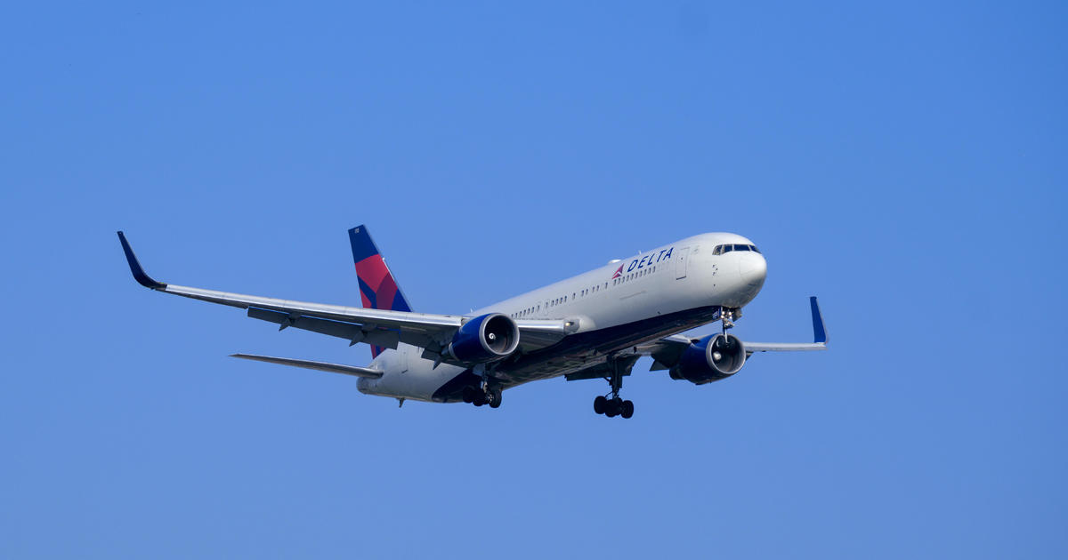 Worker dies after being ‘swallowed’ in plane engine at San Antonio airport