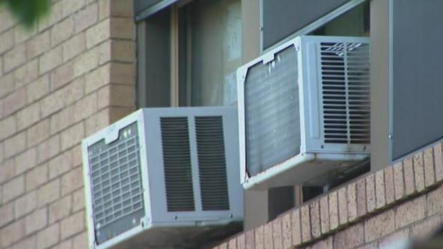 Several Dallas fire stations facing AC issues amid dangerously hot temperatures 