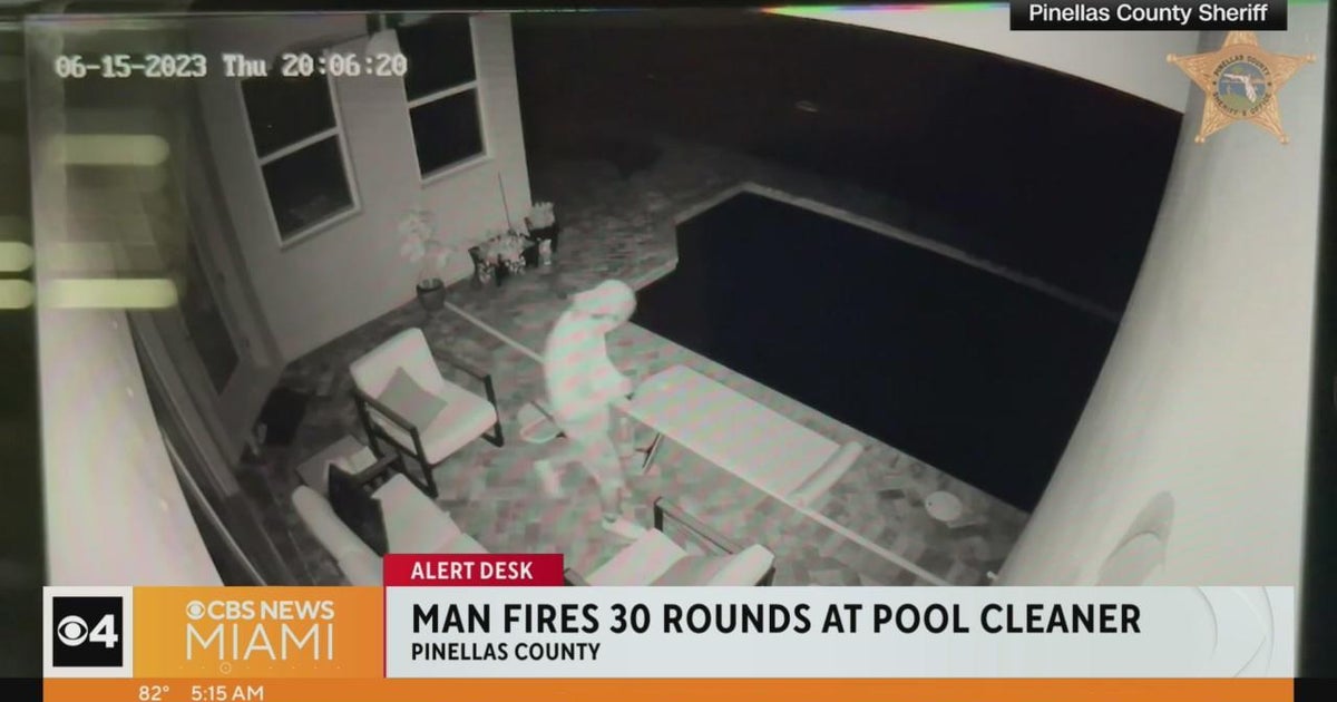 Florida man shoots at pool cleaner Florida man shoots at pool cleaner
