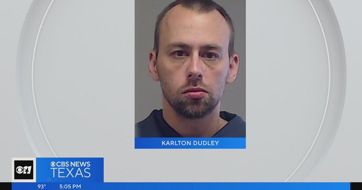 Man accused of throwing wife's body into Lake Lewisville was wearing