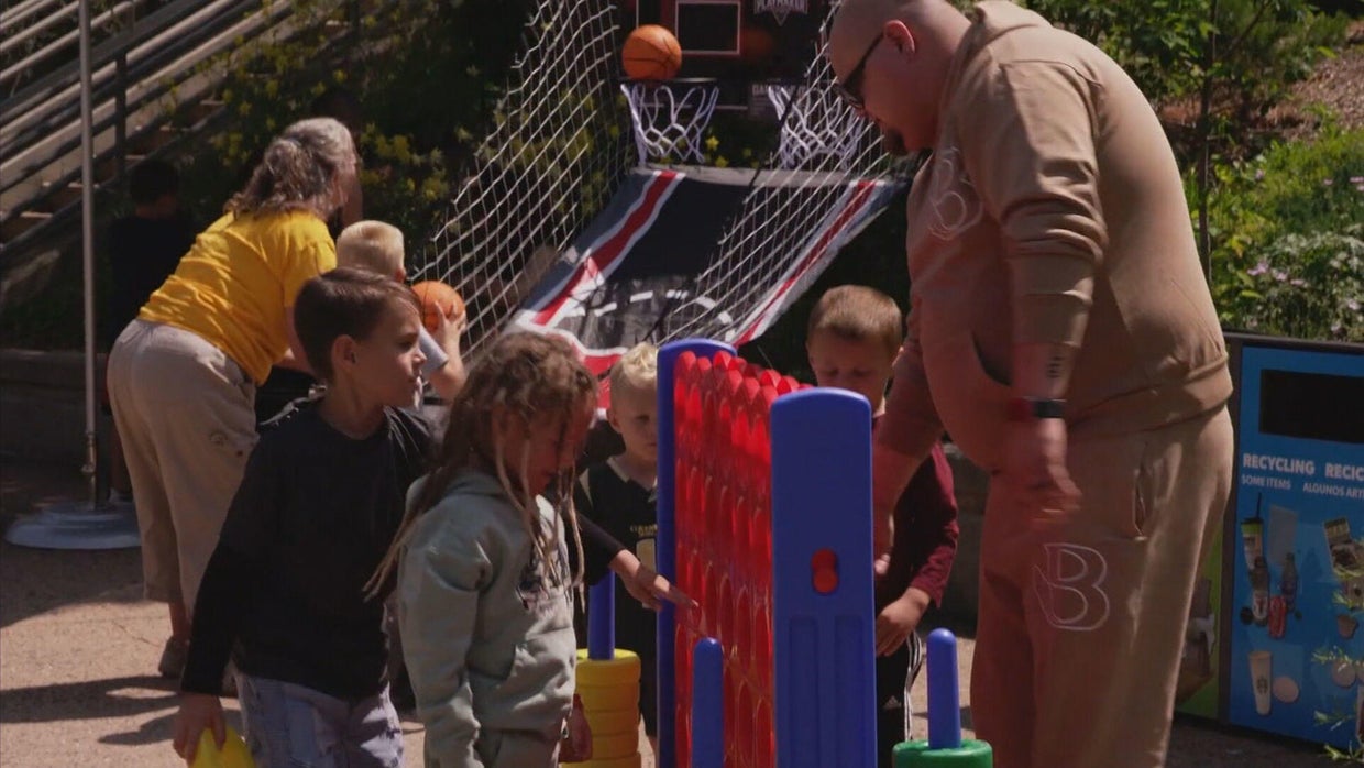 Colorado celebrates parent advocates, family reunification - CBS Colorado