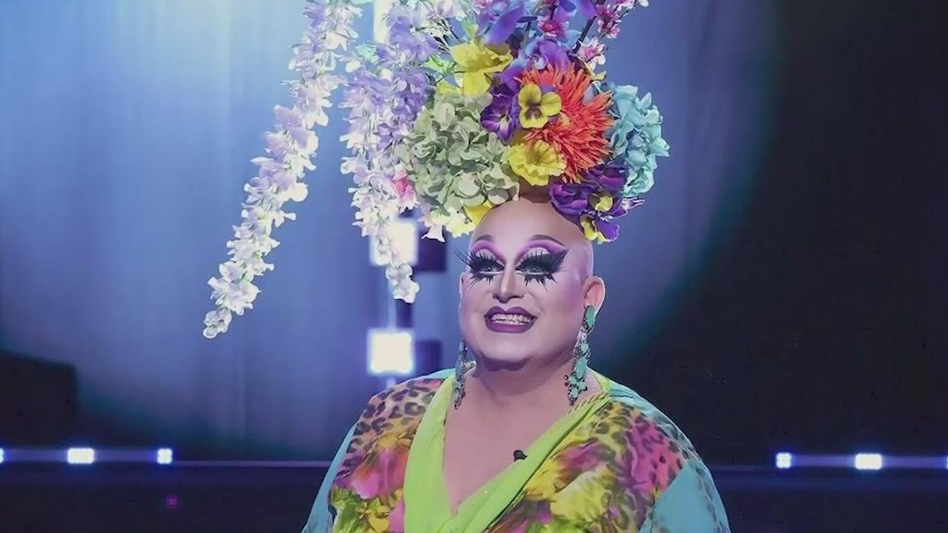San Francisco sheriff's deputy transforms into drag queen Woo Woo