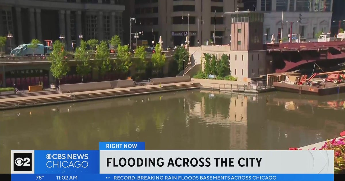 Lingering flooding impacting areas across the city - CBS Chicago