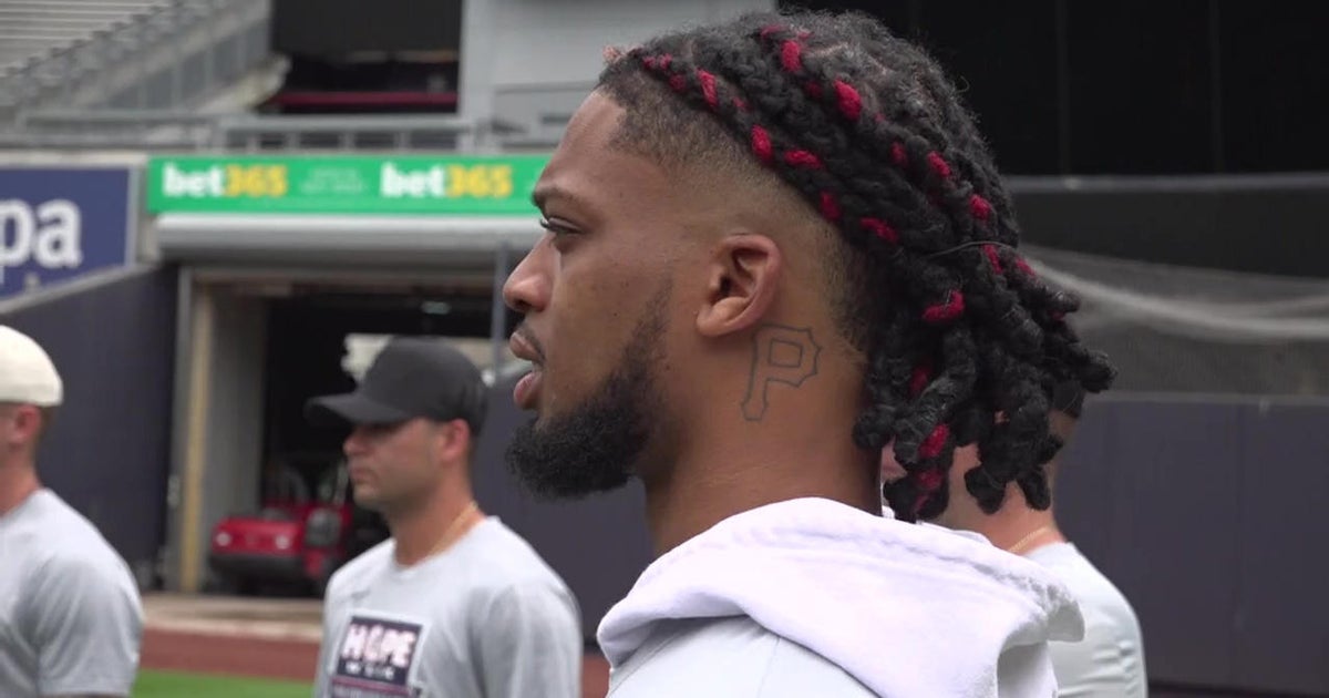 Buffalo Bills safety Damar Hamlin takes part in CPR training session at Buffalo Bills safety Damar Hamlin takes part in CPR training session at