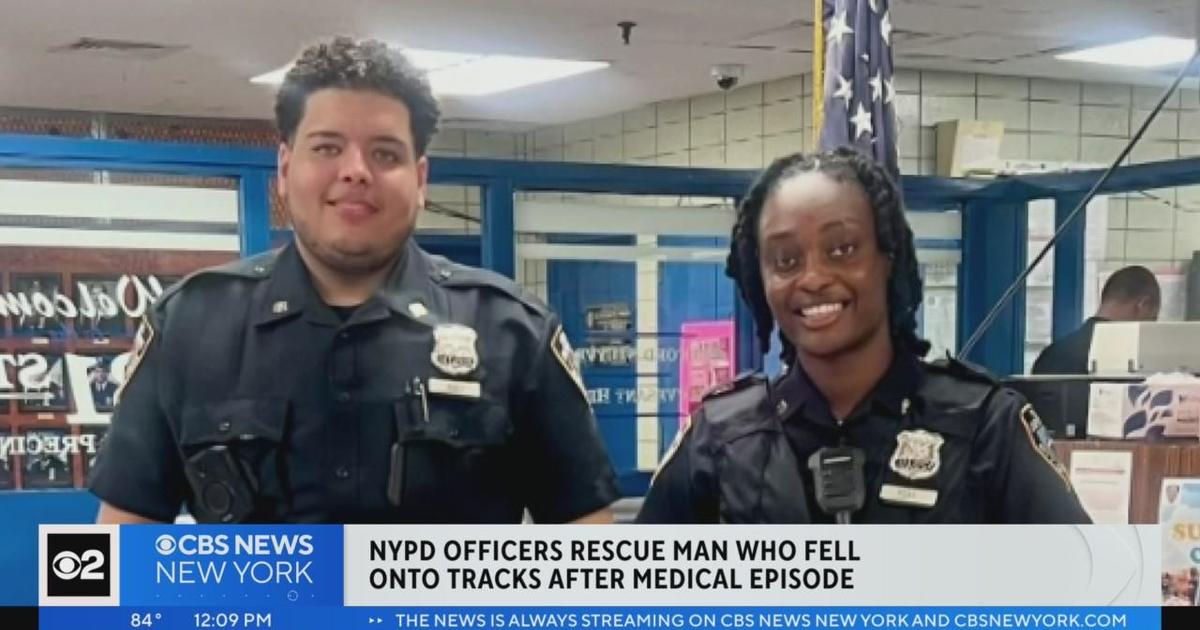 NYC Police Officers' Heroic Rescue of Subway Commuter Caught on Camera in Queens