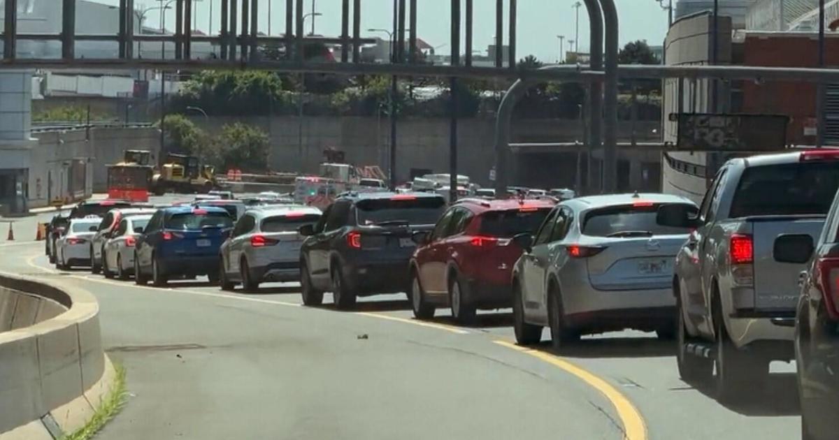 Sumner Tunnel closure forces some carpool drivers to rethink trips from Logan Airport
