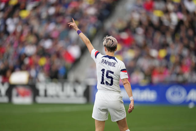 U.S. soccer star Megan Rapinoe announces retirement