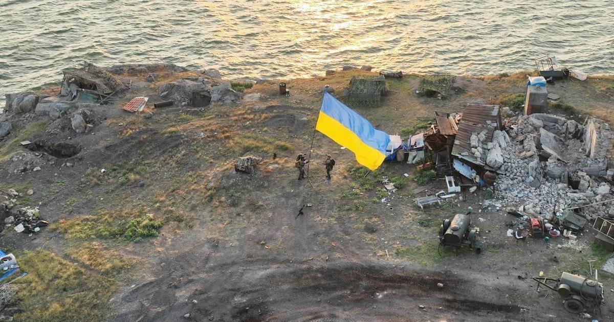 Zelenskyy visits Snake Island to mark 500 days of war, as Russian rockets kill at least 8 in eastern Ukraine
