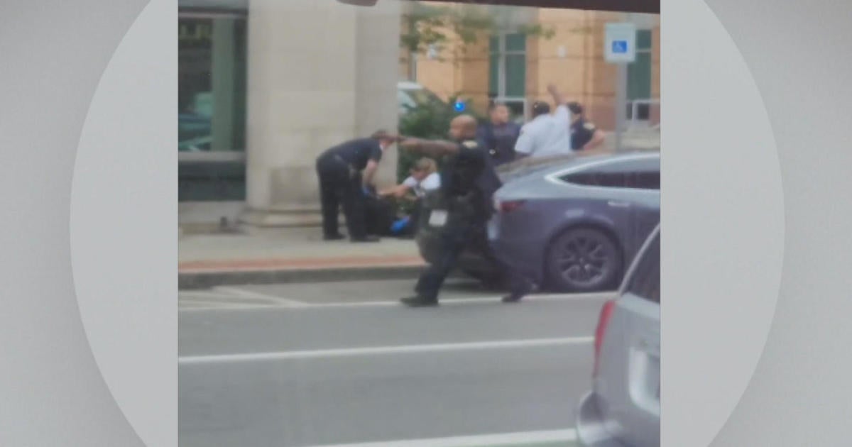 2 People In Custody After Double Shooting Outside Brockton District Court Cbs Boston