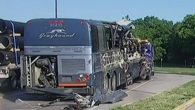 greyhound-bus-crash-i70.jpg 