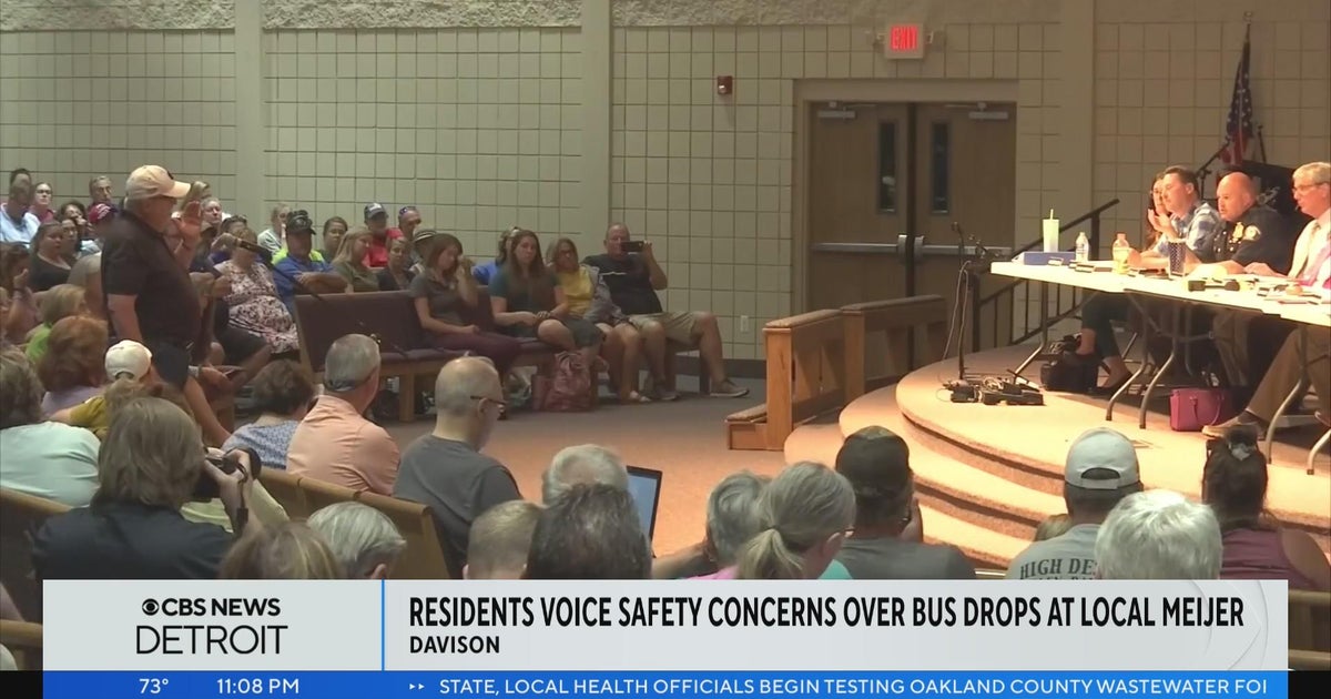 Davison residents voice safety concerns over bus drops at local Meijer ...