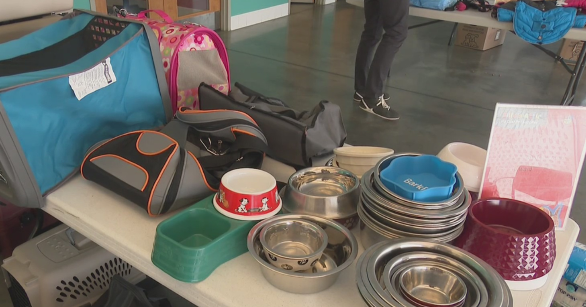 Humane Animal Rescue of Pittsburgh gives away pet supplies for families in need