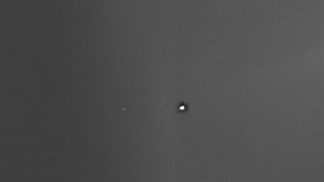 New images show moon orbiting Earth — from Mars' point of view