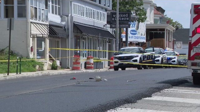 Emergency lights on a us police car 