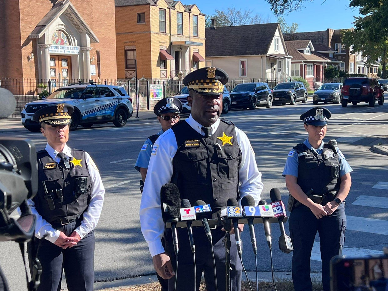 Panel announces 3 finalists for next CPD superintendent - CBS Chicago