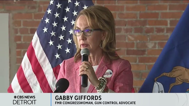 gabby-giffords.jpg 