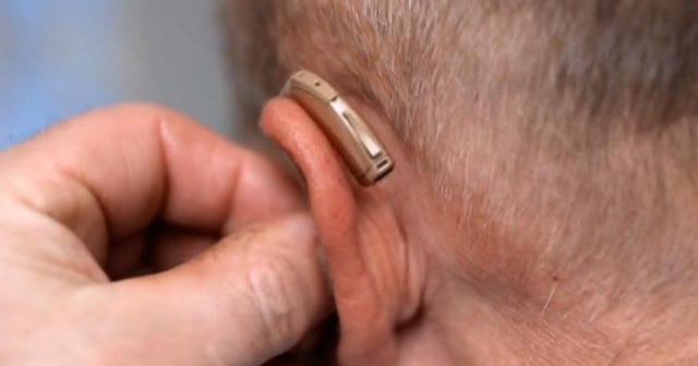 How hearing aids may decrease the risk of dementia How hearing aids may decrease the risk of dementia