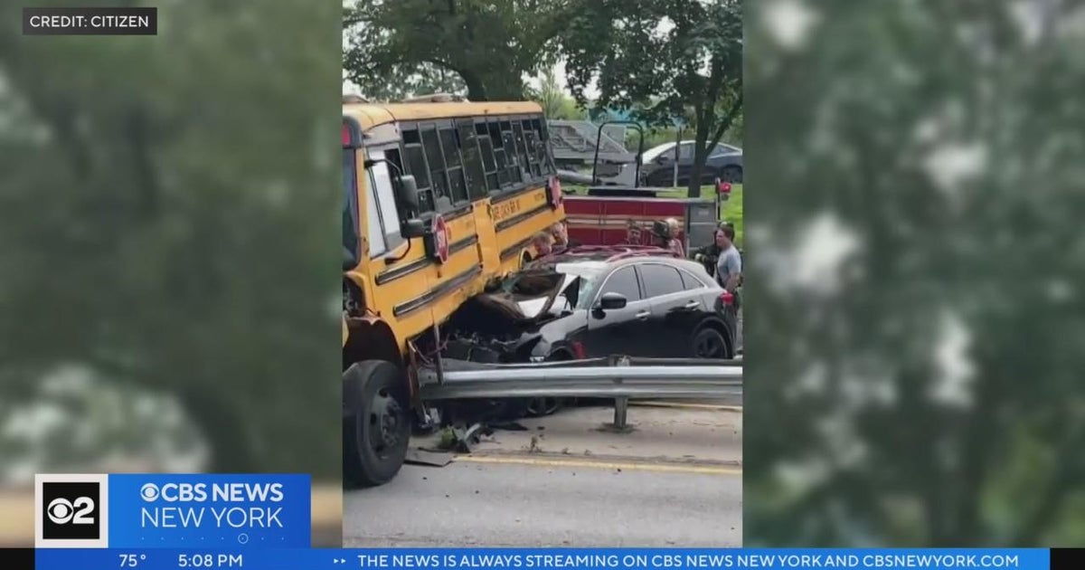 All lanes reopened on Belt Parkway after school bus crash - CBS New York