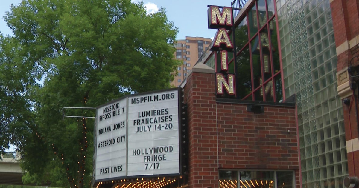 Is the movie theater industry returning to its glory