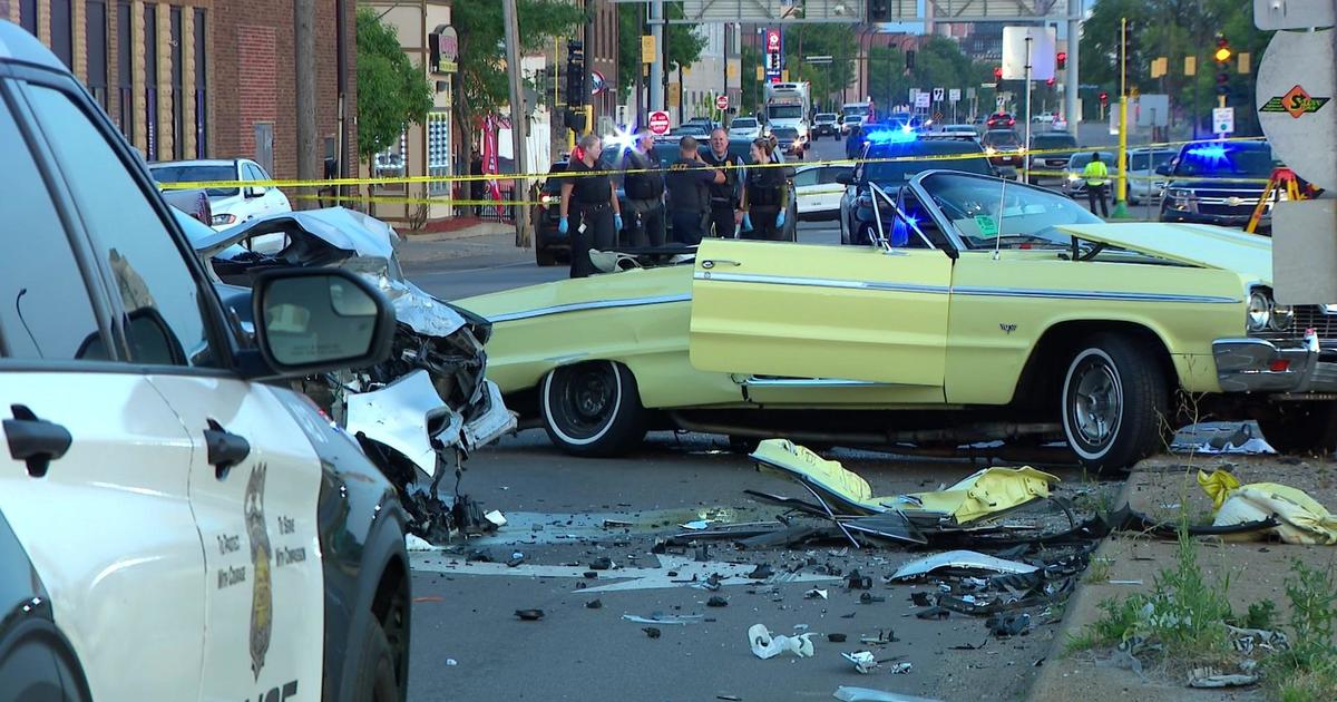 Barber witnesses deadly north Minneapolis stolen Hyundai crash