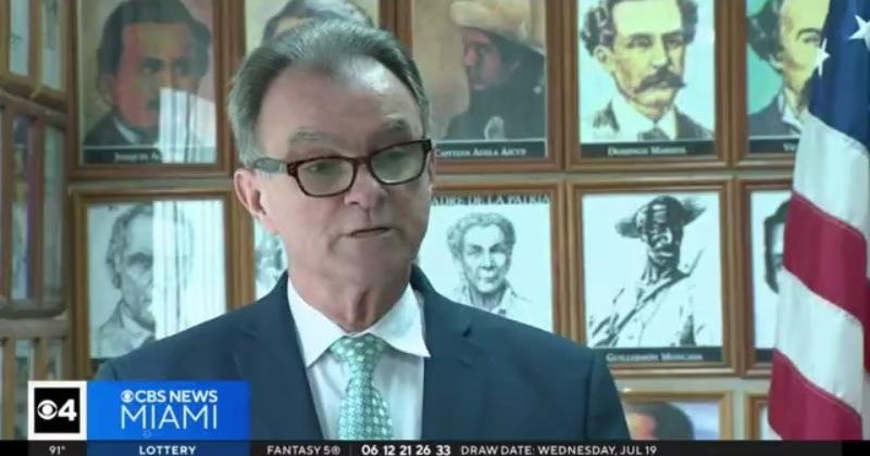 Cuban exile chief Ramon Saul Sanchez facing feasible deportation above flotillas action Cuban exile chief Ramon Saul Sanchez facing feasible deportation above flotillas action