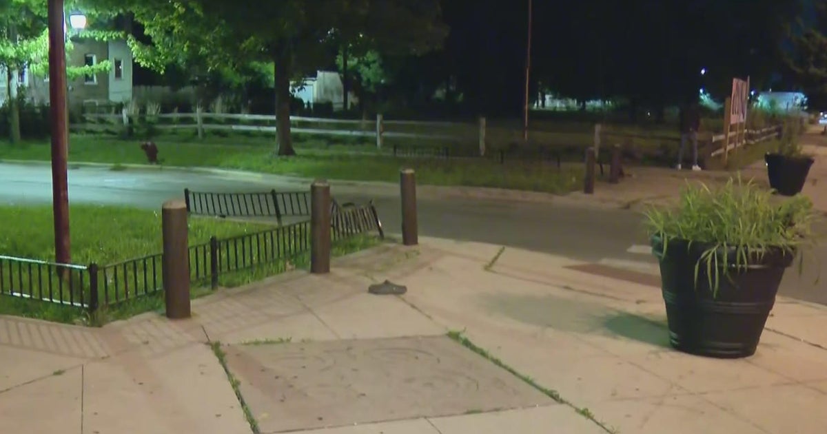 Chicago Shooting: Teen grazed by bullet in Auburn Gresham - CBS Chicago