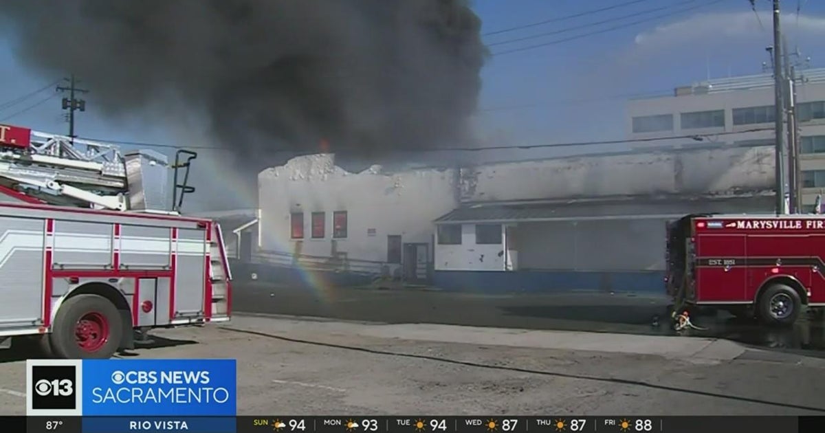 Marysville firefighters face challenges while battling ice company fire