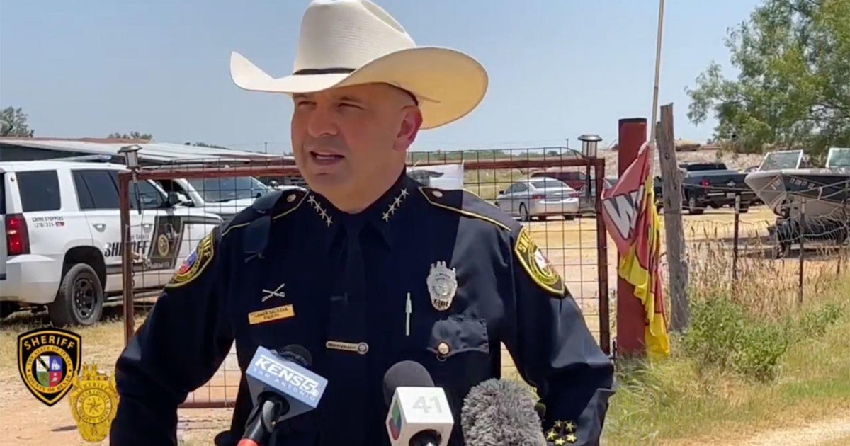 Human continues to be identified inside baggage found on assets outdoors of San Antonio Human continues to be identified inside baggage found on assets outdoors of San Antonio