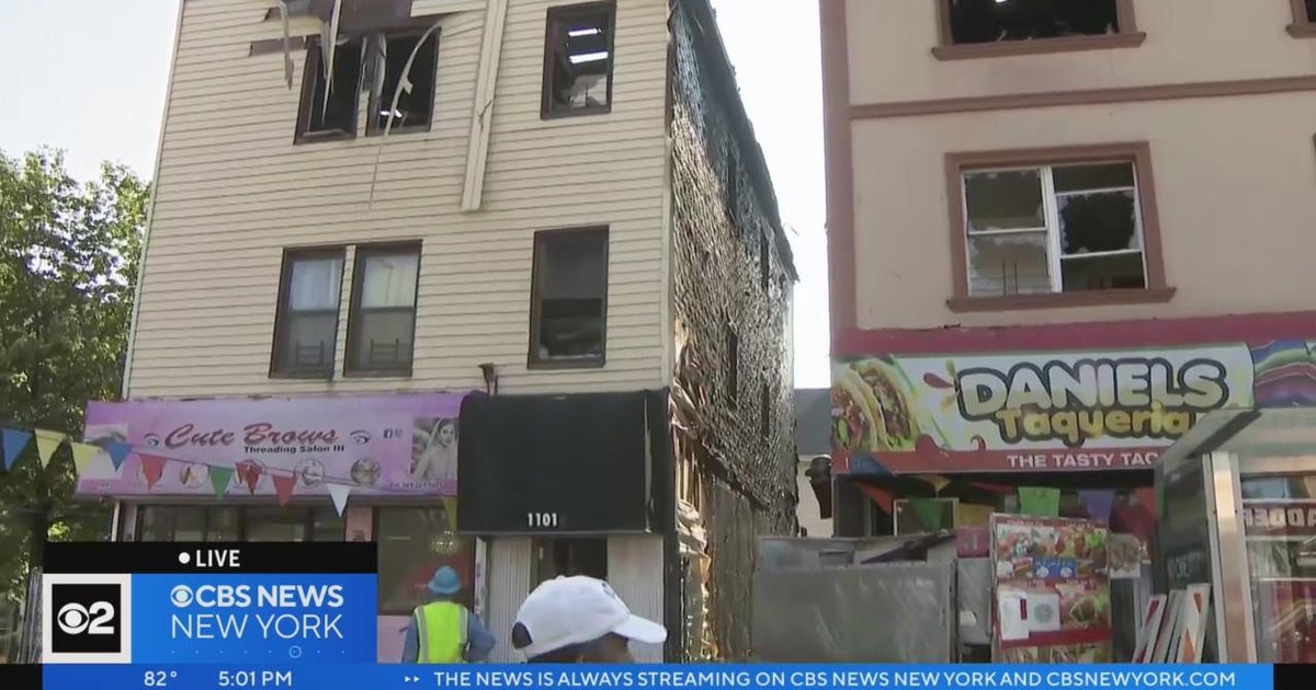 7 firefighters, 1 civilian injured in Bronx building fire - CBS New York