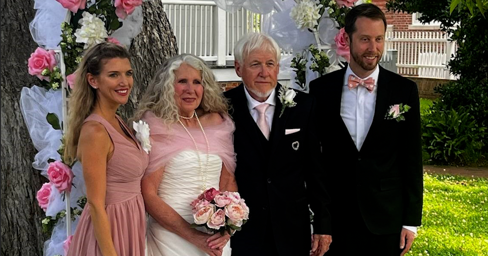 She was diagnosed with cancer two months after she met her boyfriend. Her doctors saw their love story unfold – then played a role in their wedding - Vimarsana News