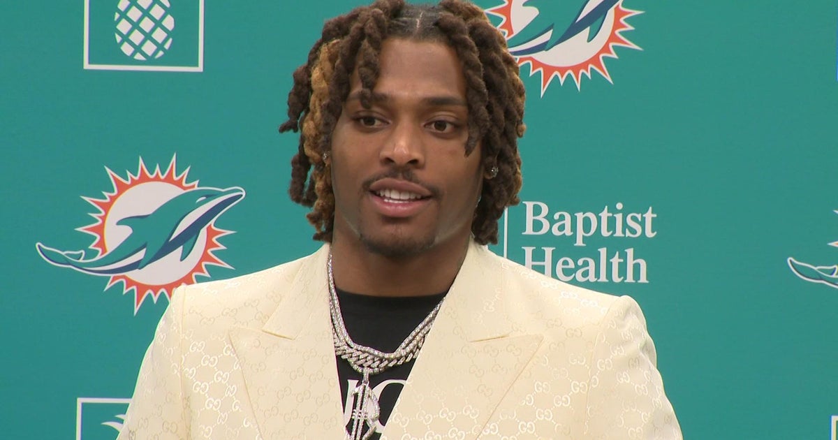 Cornerback Jalen Ramsey carted off subject in the course of Dolphins observe Cornerback Jalen Ramsey carted off subject in the course of Dolphins observe