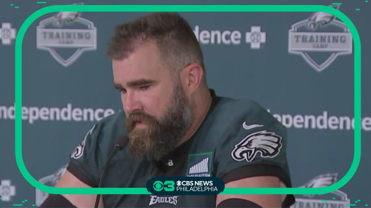 Kelce center of attention in offseason, center of Eagles run to