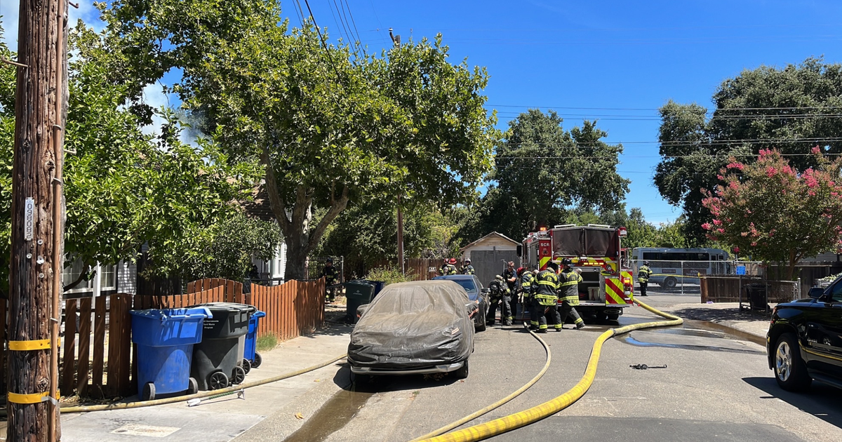 Multiple Oak Park homes damaged in fire Sunday afternoon