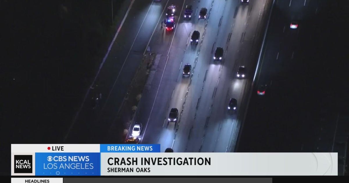 Crash investigation underway in Sherman Oaks - CBS Los Angeles