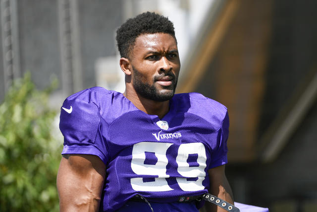 Minnesota Vikings linebacker Danielle Hunter (99) in action during