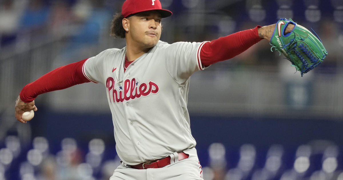 Phillies defeat Marlins 4-2 in opener of 4-match sequence