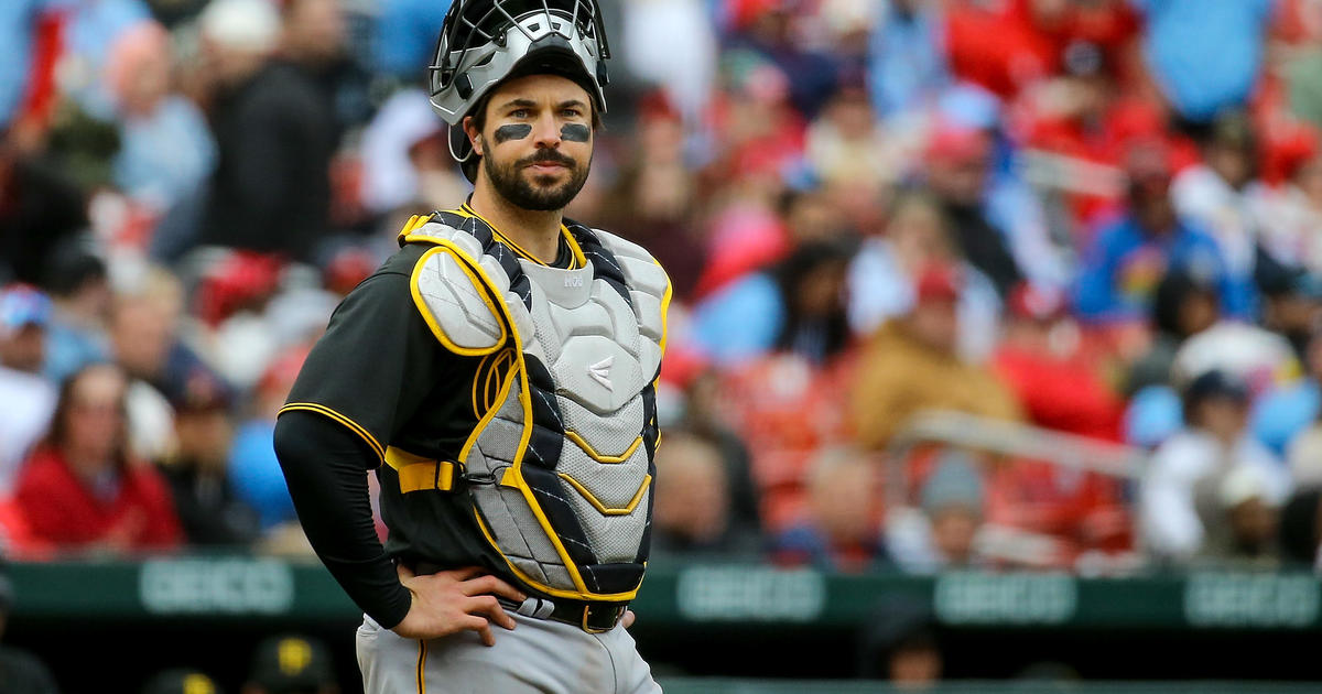 With All-Star catcher on IL, the Texas Rangers acquire Austin Hedges from  the Pirates - CBS Texas