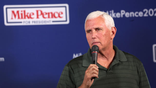 Presidential Candidate Mike Pence Attends GOP Hog Roast In Iowa 