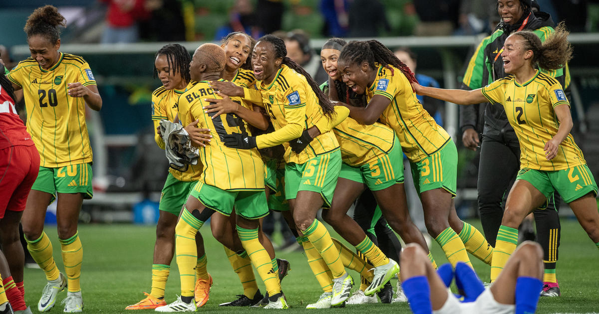 „Реге момичетата“ на Ямайка преодоляха големи коефициенти за напредване на Световното първенство за жени