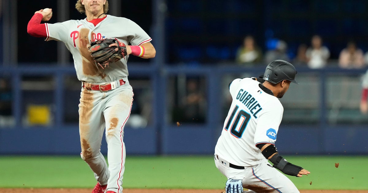 Phillies rally to beat the Marlins 3-1 Phillies rally to beat the Marlins 3-1