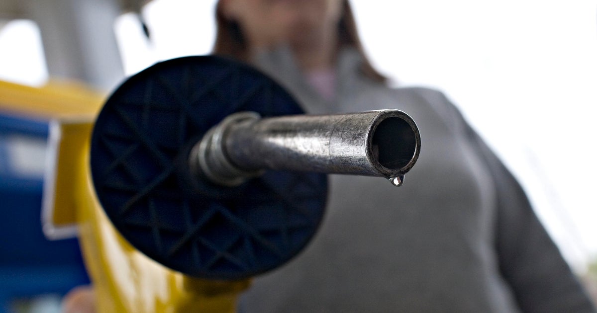 Florida gas prices sink to new 2023 low Florida gas prices sink to new 2023 low