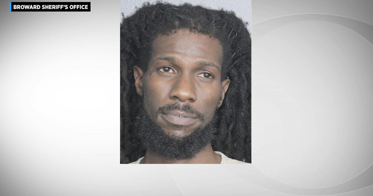 Plantation law enforcement release name of suspected mail thief Plantation law enforcement release name of suspected mail thief