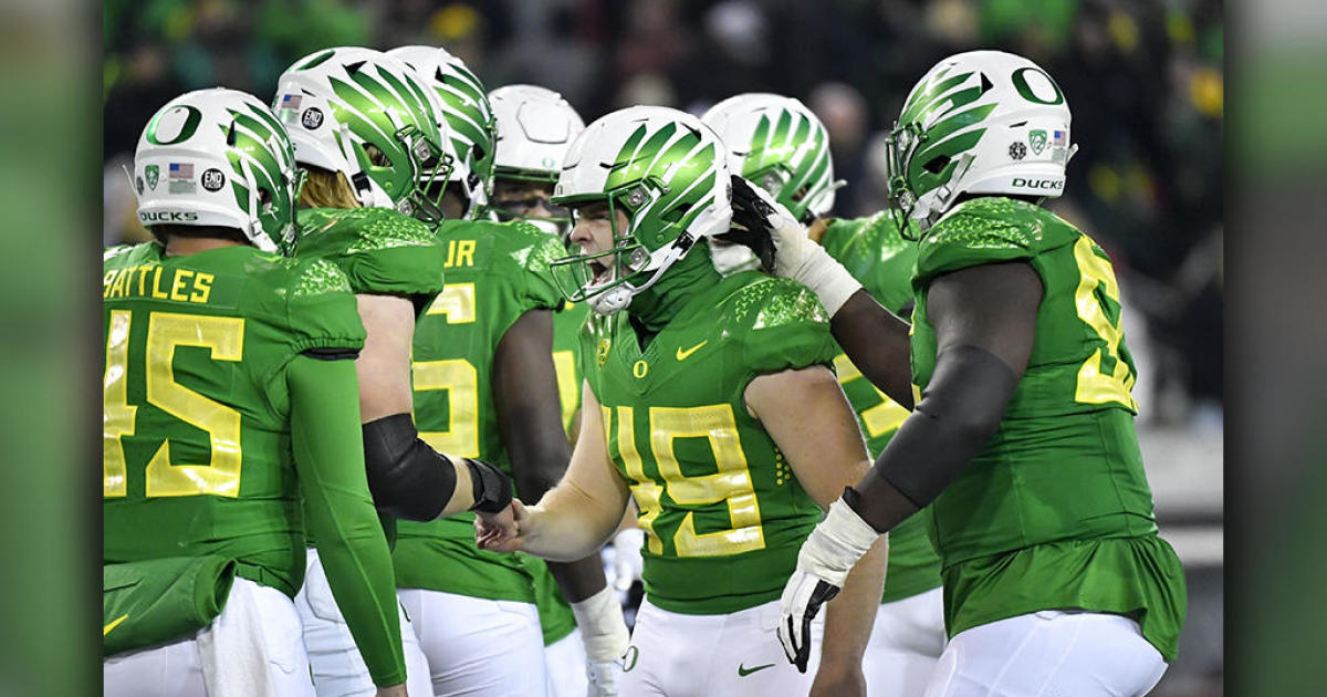 Oregon Ducks Football Announces Uniform Combination for Week 7