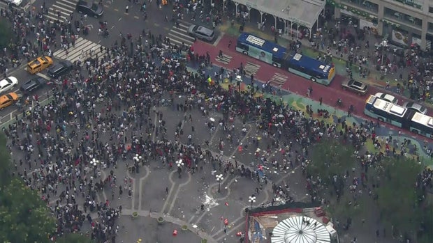 An aerial view of thousands of people crowded into Union Square.