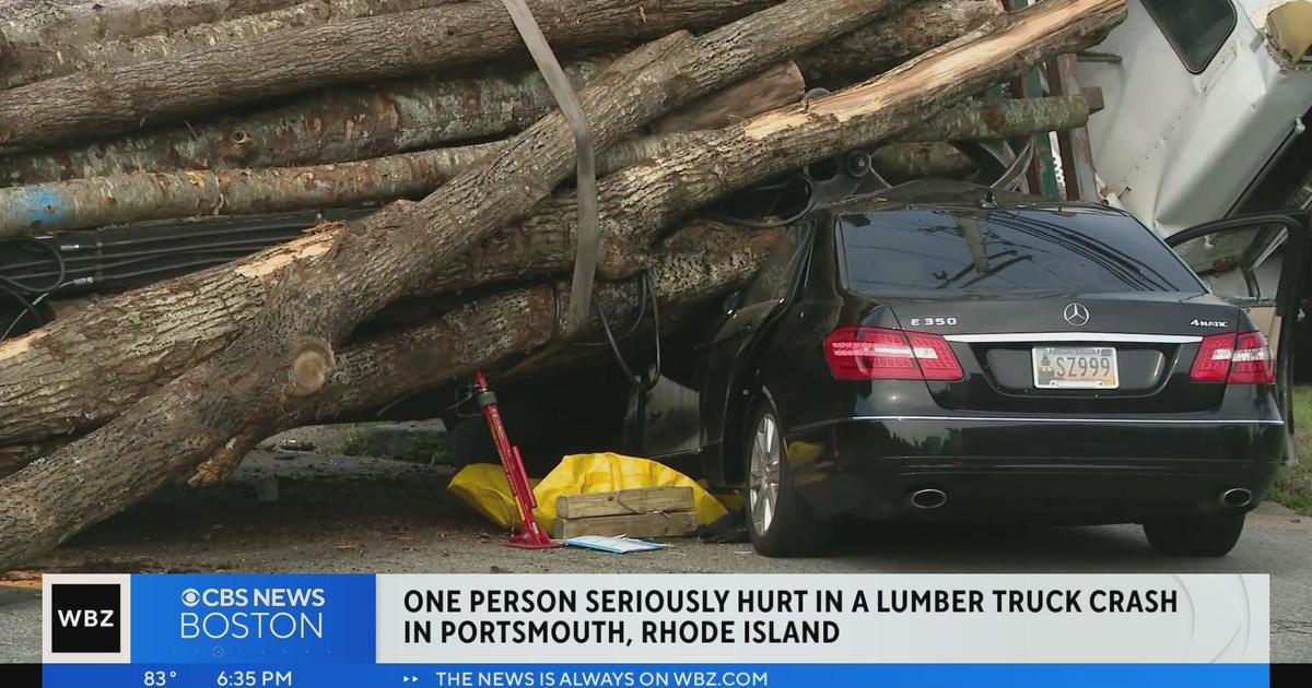 Driver seriously hurt in crash with lumber truck in Portsmouth, RI