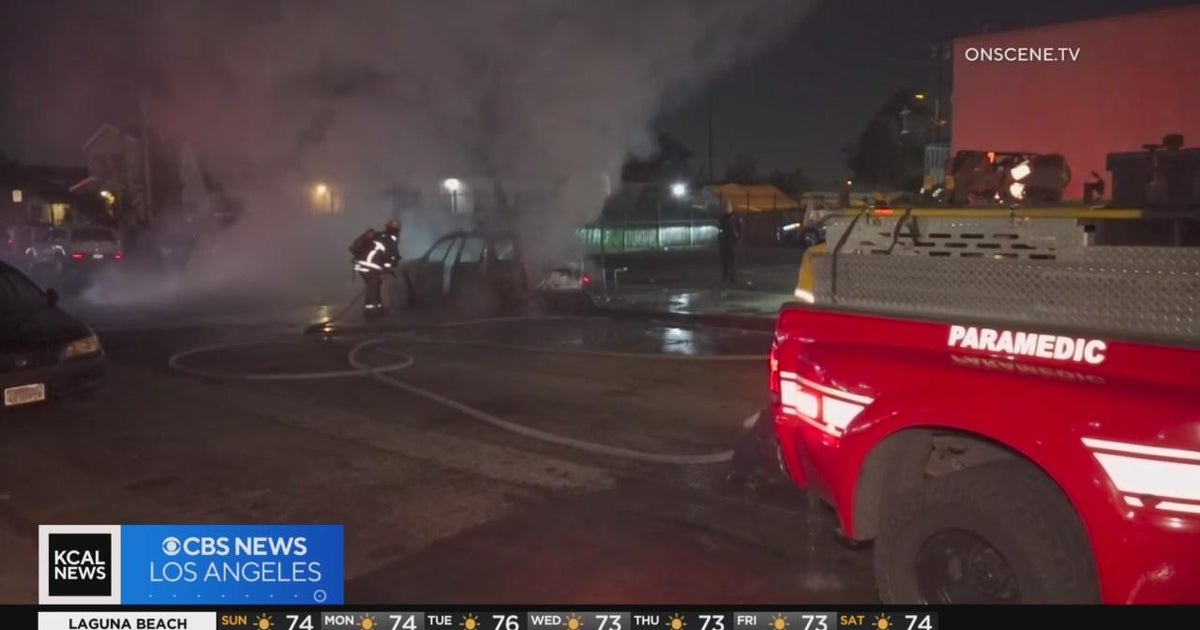 Man dies after vehicle set on fire in South LA - CBS Los Angeles