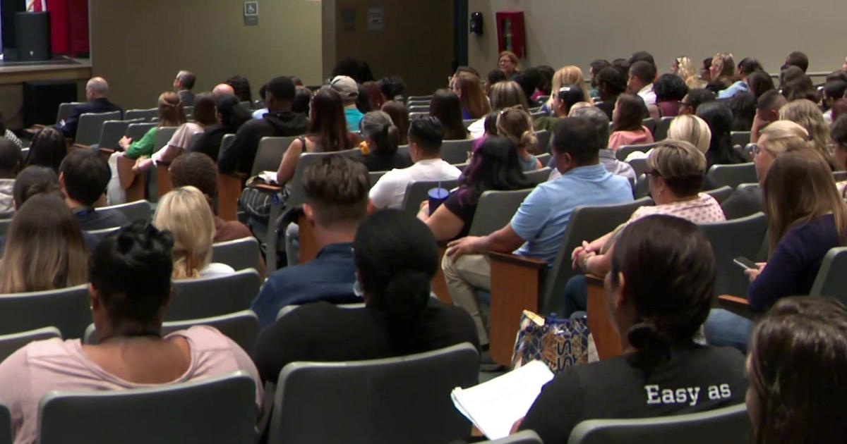 Hundreds of new Miami-Dade teachers show up at ‘Wild About Teaching’ orientation