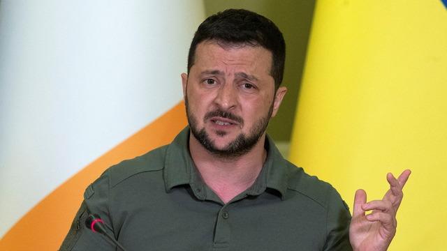 cbsn-fusion-woman-arrested-in-alleged-plot-to-kill-ukraines-zelenskyy-thumbnail-2187058-640x360.jpg 