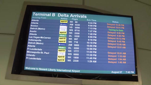newark-liberty-terminal-b-delays.jpg 